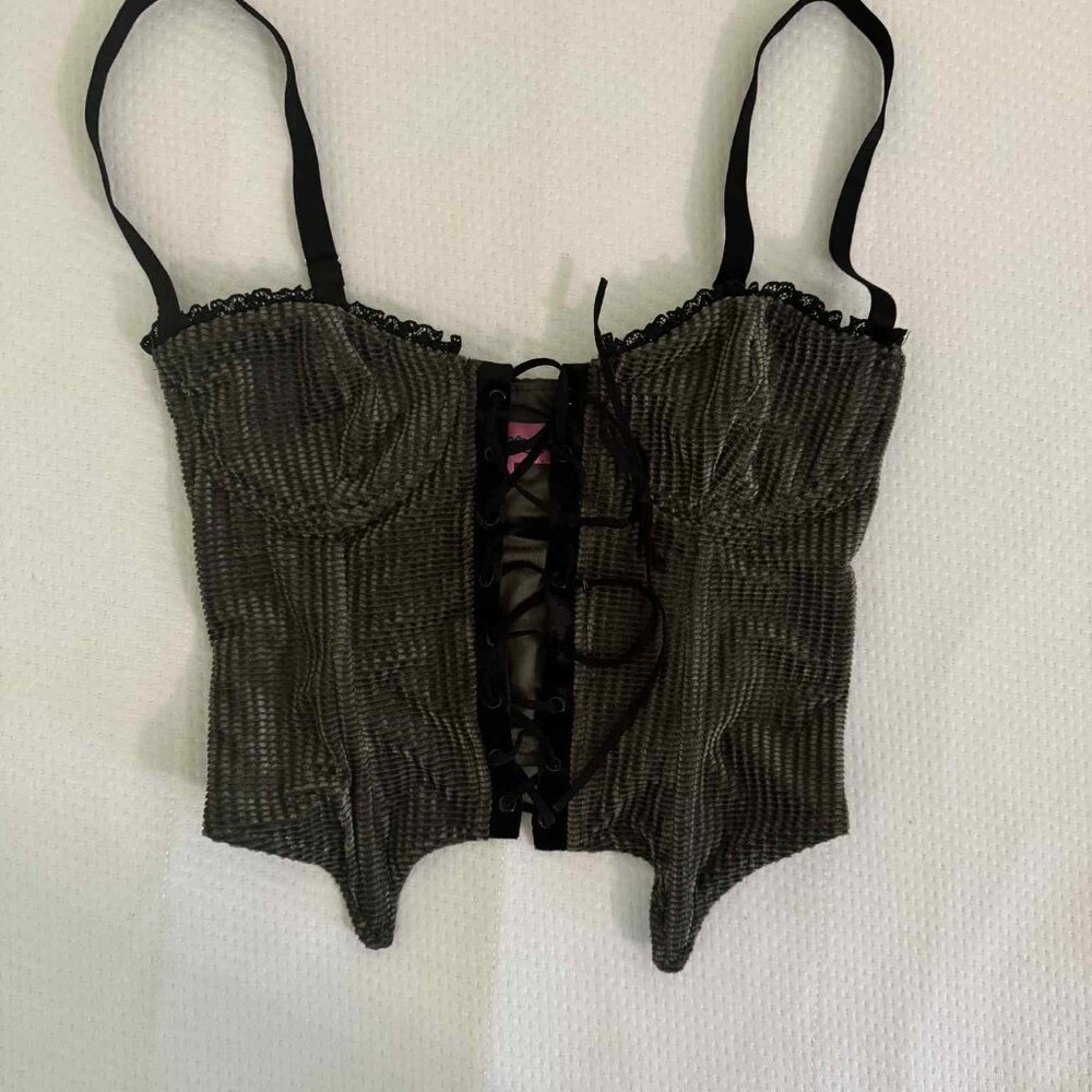 Edikted Corset Top - Picture 4 of 5